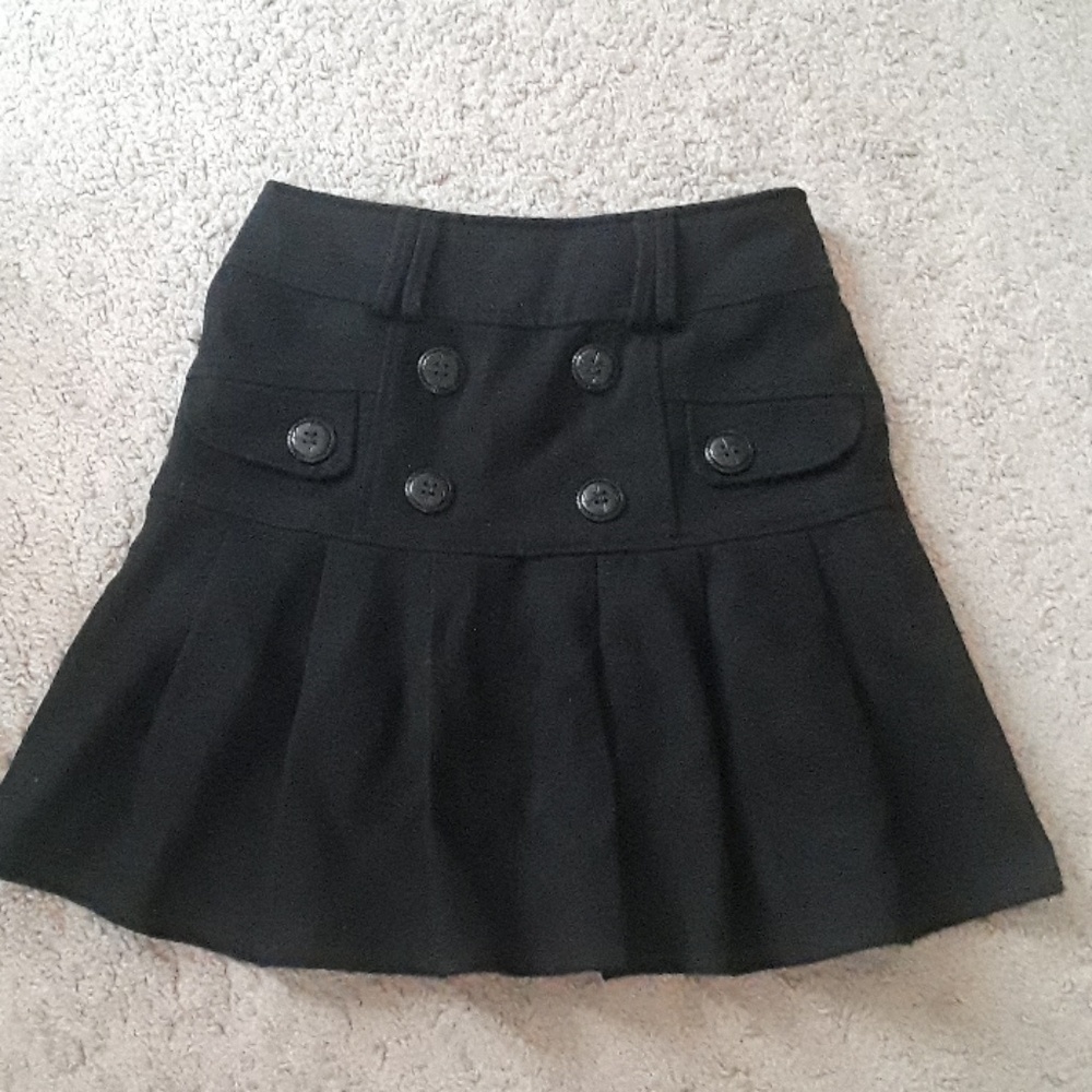 black skirt
